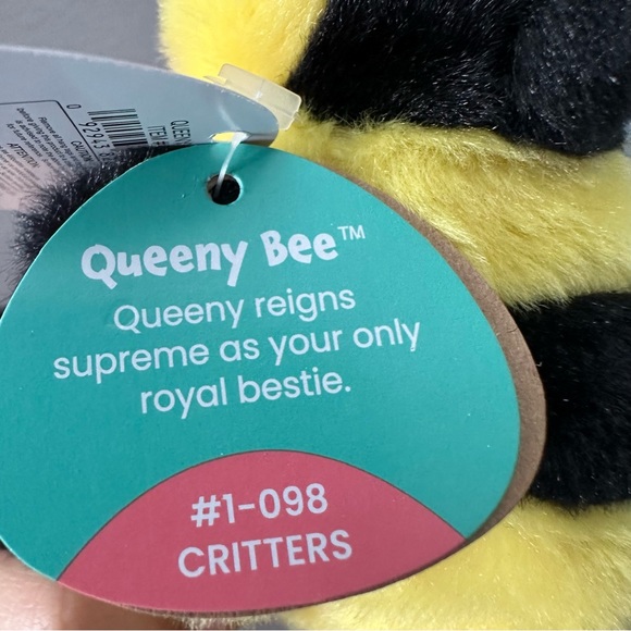 5” Queeny Bee 🐝 Palm Pals NWT - Picture 4 of 5
